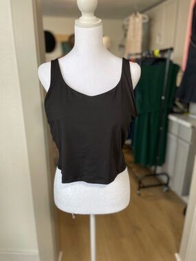 Essential Women's Black Scoop Neck Tank